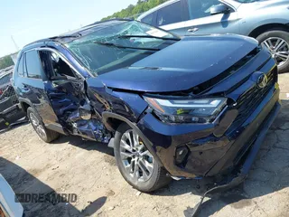 2022 Toyota RAV4 XLE Premium with VIN 2T3C1RFVXNW231752, listed as a IAAI auction lot 42072442 with 7,262 mi miles and . Bid and sale history available at DreamBid. Image 1.