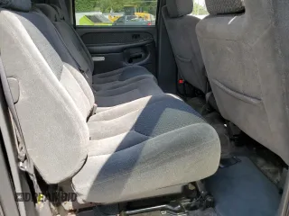 2003 Chevrolet Avalanche with VIN 3GNEC13TX3G175372, listed as a Copart auction lot 68082774 with 256,954 mi miles and Non Repairable. Bid and sale history available at DreamBid. Image 10.