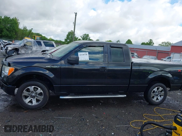 2013 Ford F-150 XL z VIN 1FTFX1CF2DFC39774, wystawiony jako IAAI lot #42330748 z przebiegiem 142 135 mil mil oraz . Historia ofert i sprzedaży dostępna na DreamBid. Obrazek 14.