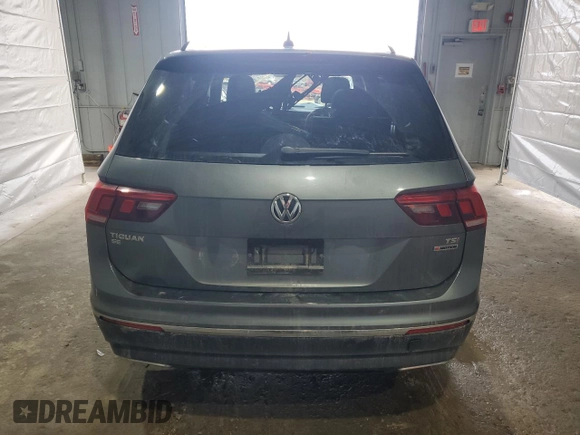 2018 Volkswagen Tiguan SEL z VIN 3VV2B7AX8JM121205, wystawiony jako Copart lot #51534915 z przebiegiem 145 265 mil mil oraz Szkoda całkowita • Salvage title. Historia ofert i sprzedaży dostępna na DreamBid. Obrazek 6.