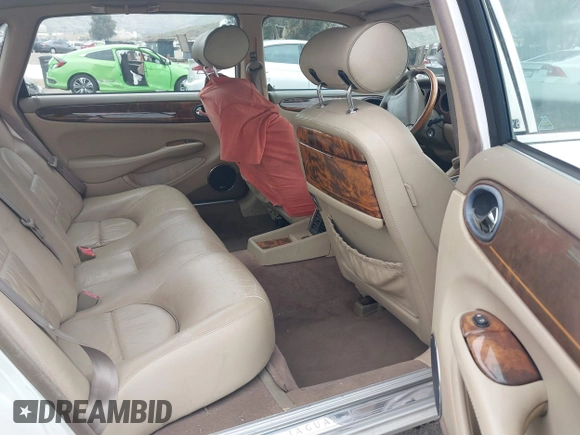 2000 Jaguar XJ Vanden Plas with VIN SAJDA24CXYLF08926, listed as a IAAI auction lot 41702969 with 194,837 mi miles and . Bid and sale history available at DreamBid. Image 8.