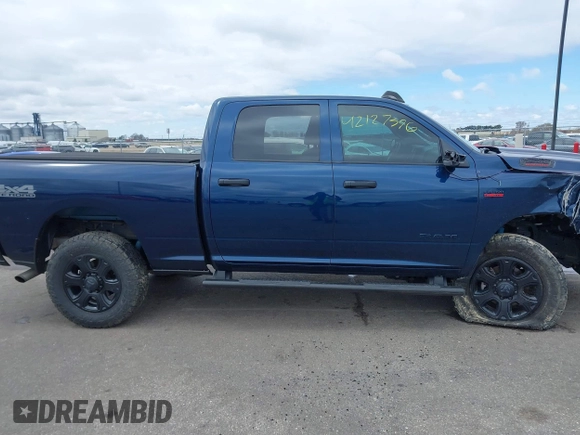 2022 Ram 2500 Tradesman with VIN 3C6UR5CJ5NG131668, listed as a IAAI auction lot 42127596 with 44,015 mi miles and . Bid and sale history available at DreamBid. Image 13.
