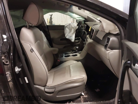 2018 Kia Sportage EX with VIN KNDPNCAC4J7422646, listed as a IAAI auction lot 41629033 with 83,483 mi miles and . Bid and sale history available at carsss.com. Image 5.