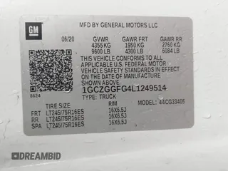 2020 Chevrolet City Express Cargo z VIN 1GCZGGFG4L1249514, wystawiony jako IAAI lot #42252241 z przebiegiem 50 mil mil oraz . Historia ofert i sprzedaży dostępna na DreamBid. Obrazek 9.