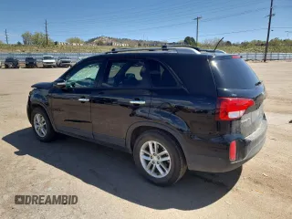 2014 Kia Sorento LX z VIN 5XYKT4A74EG461352, wystawiony jako Copart lot #53847275 z przebiegiem 100 700 mil mil oraz Szkoda całkowita • Salvage title. Historia ofert i sprzedaży dostępna na DreamBid. Obrazek 2.