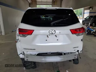 2018 Toyota Highlander Limited with VIN 5TDYZRFH2JS241812, listed as a Copart auction lot 58573015 with 64,899 mi miles and Salvage title. Bid and sale history available at DreamBid. Image 6.