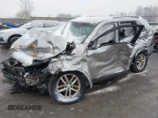 2015 Kia Sorento LX with VIN 5XYKT4A65FG595831, listed as a IAAI auction lot 42032576 with 160,000 mi miles and . Bid and sale history available at carsss.com. Image 2.