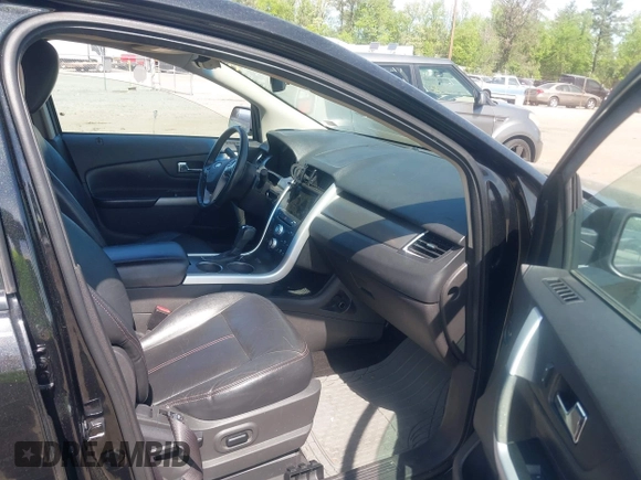 2013 Ford Edge SEL with VIN 2FMDK3JC1DBA58902, listed as a IAAI auction lot 42112569 with 184,971 mi miles. Bid and sale history available at carsss.com. Image 5.