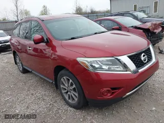 2014 Nissan Pathfinder S with VIN 5N1AR2MM8EC722644, listed as a IAAI auction lot 41986680 with 147,215 mi miles. Bid and sale history available at carsss.com. Image 1.