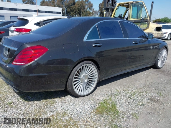 2015 Mercedes-Benz S-Class S 550 with VIN WDDUG8CB1FA094259, listed as a IAAI auction lot 41487071 with 50,253 mi miles. Bid and sale history available at carsss.com. Image 4.