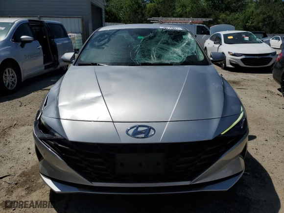 2021 Hyundai Elantra SE with VIN 5NPLL4AG7MH045887, listed as a Copart auction lot 51964195 with 60,556 mi miles and Clean Title. Bid and sale history available at carsss.com. Image 5.
