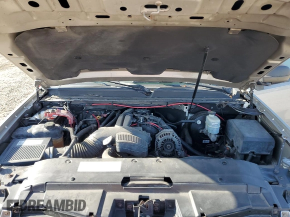 2008 Chevrolet Suburban 2LT with VIN 3GNFC16048G242593, listed as a Copart auction lot 52444085 with 205,159 mi miles and Salvage title. Bid and sale history available at DreamBid. Image 12.