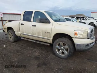 2008 Dodge 1500 SLT with VIN 1D7HU18N78J210605, listed as a IAAI auction lot 41064771 with 209,227 mi miles. Bid and sale history available at carsss.com. Image 1.