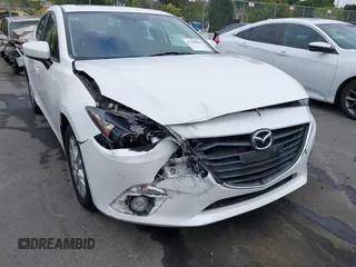 2016 Mazda 3 i Grand Touring z VIN 3MZBM1X78GM265081, wystawiony jako IAAI lot #42108064 z przebiegiem 38 633 mil mil oraz . Historia ofert i sprzedaży dostępna na DreamBid. Obrazek 6.