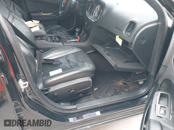 2017 Dodge Charger R/T with VIN 2C3CDXCTXHH643189, listed as a IAAI auction lot 42135789 with Not Provided miles and . Bid and sale history available at DreamBid. Image 5.
