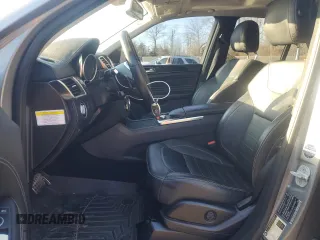 2012 Mercedes-Benz M 550 z VIN 4JGDA7DB9CA049890, wystawiony jako Copart lot #82862974 z przebiegiem 117 355 mil mil oraz Szkoda całkowita • Salvage title. Historia ofert i sprzedaży dostępna na DreamBid. Obrazek 7.