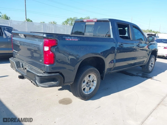 2019 Chevrolet Silverado 1500 LT Trail Boss with VIN 1GCPYFEDXKZ238586, listed as a IAAI auction lot 40383133 with 107,942 mi miles. Bid and sale history available at carsss.com. Image 4.