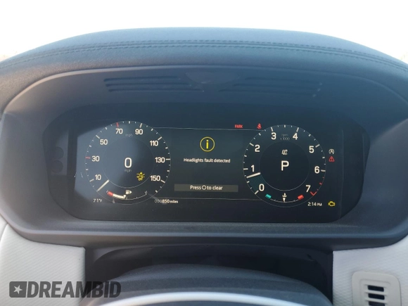 2024 Land Rover Discovery with VIN SALRL2EXXR2491493, listed as a Copart auction lot 73174074 with 850 mi miles and Salvage Title. Bid and sale history available at DreamBid. Image 9.