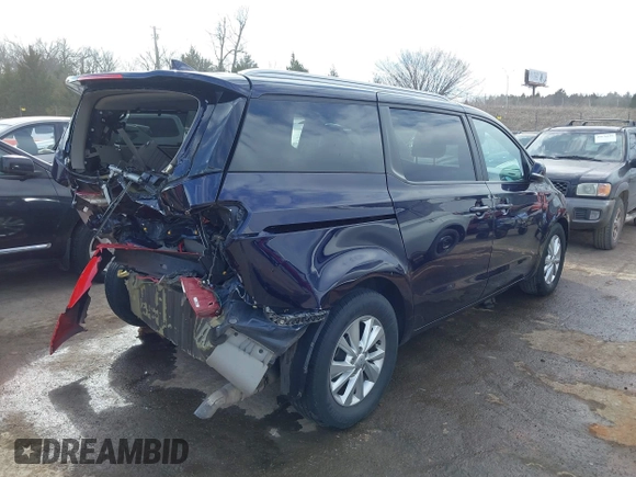 2018 Kia Sedona LX with VIN KNDMB5C15J6390850, listed as a IAAI auction lot 41667222 with 114,879 mi miles. Bid and sale history available at carsss.com. Image 4.