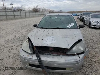 2000 Ford Focus SE with VIN 1FAFP3436YW300149, listed as a Copart auction lot 42231215 with Not provided miles and Salvage title. Bid and sale history available at DreamBid. Image 5.
