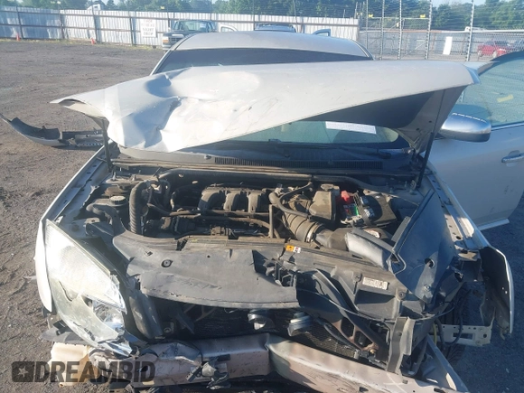 2008 Mercury Sable z VIN 1MEHM40W98G613626, wystawiony jako IAAI lot #42211664 z przebiegiem 199 497 mil mil oraz . Historia ofert i sprzedaży dostępna na DreamBid. Obrazek 10.