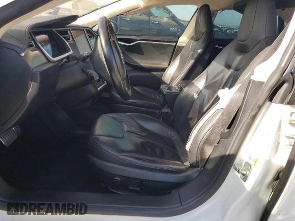 2013 Tesla Model S Performance z VIN 5YJSA1DP1DFP20689, wystawiony jako Copart lot #63685765 z przebiegiem 218 610 mil mil oraz Szkoda całkowita • Salvage title. Historia ofert i sprzedaży dostępna na DreamBid. Obrazek 7.