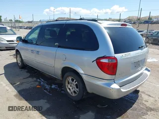 2004 Dodge Caravan SXT z VIN 2D4GP44L24R554807, wystawiony jako IAAI lot #42324322 z przebiegiem 249 993 mil mil oraz . Historia ofert i sprzedaży dostępna na DreamBid. Obrazek 3.