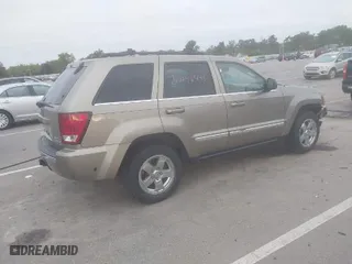 2005 Jeep Grand Cherokee Limited with VIN 1J4HR58205C511669, listed as a IAAI auction lot 40045443 with NaN miles. Bid and sale history available at carsss.com. Image 4.