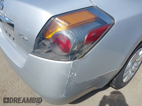 2012 Nissan Altima 2.5 S with VIN 1N4AL2AP4CN433420, listed as a IAAI auction lot 42112989 with 190,527 mi miles. Bid and sale history available at carsss.com. Image 6.
