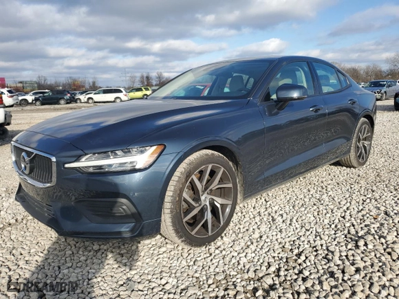 2020 Volvo S60 Momentum with VIN 7JR102FK4LG073121, listed as a Copart auction lot 86650304 with 60,722 mi miles and Salvage Title. Bid and sale history available at carsss.com. Image 1.