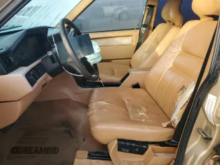 1993 Volvo 900 z VIN YV1JS8318P1140782, wystawiony jako Copart lot #41431855 z przebiegiem 141 139 mil mil oraz Szkody całkowita. Historia ofert i sprzedaży dostępna na DreamBid. Obrazek 7.