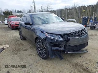 2018 Land Rover Range Rover Velar R-Dynamic HSE with VIN SALYM2RV5JA703390, listed as a IAAI auction lot 41220608 with 67,731 mi miles. Bid and sale history available at carsss.com. Image 1.