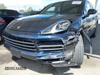 2023 Porsche Cayenne с VIN WP1AA2AY3PDA03428, выставлен на аукционе IAAI как лот 42003079 с пробегом 2 564 миль миль и . История ставок и продаж доступна на DreamBid. Изображение 19.