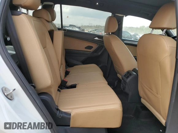 2023 Volkswagen Tiguan SE z VIN 3VVNB7AX9PM087233, wystawiony jako Copart lot #48940745 z przebiegiem 33 861 mil mil oraz Szkoda całkowita • Salvage title. Historia ofert i sprzedaży dostępna na DreamBid. Obrazek 10.