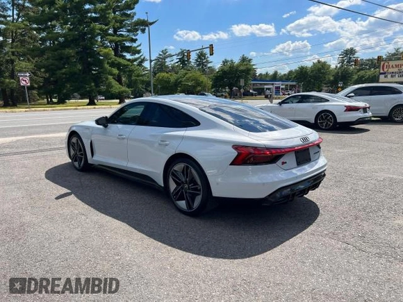2023 Audi RS e-tron GT z VIN WAUBHBFW7P7901163, wystawiony jako Copart lot #78806134 z przebiegiem 878 mil mil oraz Tytuł czysty. Historia ofert i sprzedaży dostępna na DreamBid. Obrazek 3.