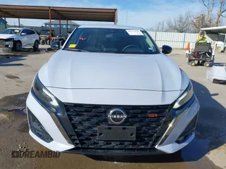 2024 Nissan Altima SR z VIN 1N4BL4CV7RN404207, wystawiony jako IAAI lot #41773141 z przebiegiem 18 463 mil mil oraz . Historia ofert i sprzedaży dostępna na DreamBid. Obrazek 13.