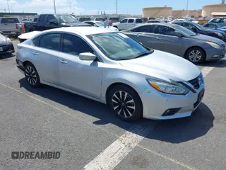 2018 Nissan Altima 2.5 S with VIN 1N4AL3AP3JC262268, listed as a IAAI auction lot 41969534 with 72,411 mi miles. Bid and sale history available at carsss.com. Image 1.