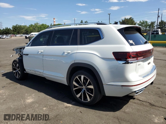 2024 Volkswagen Atlas SEL Premium R-Line with VIN 1V2FR2CA5RC578069, listed as a Copart auction lot 61581875 with 18,134 mi miles and Salvage title. Bid and sale history available at DreamBid. Image 2.