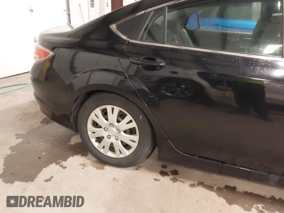 2011 Mazda Mazda6 i Sport with VIN 1YVHZ8BH1B5M07755, listed as a IAAI auction lot 42035520 with 293,925 mi miles. Bid and sale history available at carsss.com. Image 13.