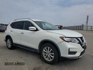 2017 Nissan Rogue SV z VIN JN8AT2MT9HW143571, wystawiony jako Copart lot #53751385 z przebiegiem 105 333 mil mil oraz Szkoda całkowita • Salvage title. Historia ofert i sprzedaży dostępna na DreamBid. Obrazek 4.