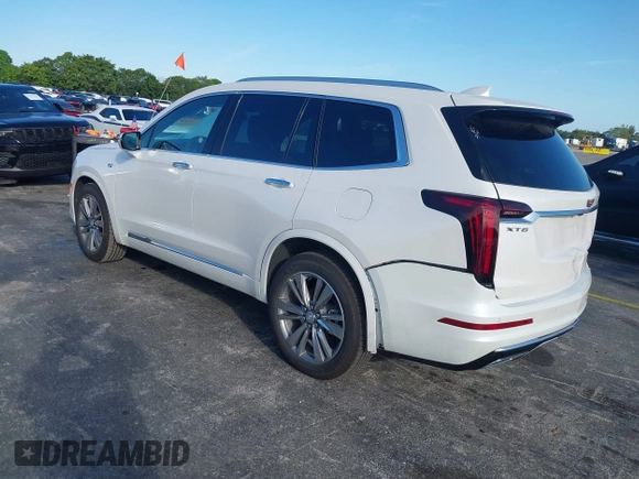 2025 Cadillac XT6 FWD Premium Luxury with VIN 1GYKPCRS9SZ122102, listed as a IAAI auction lot 41677275 with 4,227 mi miles. Bid and sale history available at carsss.com. Image 3.