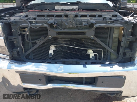 2015 Chevrolet Silverado 3500HD LTZ z VIN 1GC4K0C85FF127359, wystawiony jako IAAI lot #42252408 z przebiegiem 273 905 mil mil oraz . Historia ofert i sprzedaży dostępna na DreamBid. Obrazek 12.
