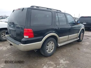 2006 Ford Expedition Eddie Bauer with VIN 1FMPU17576LA05399, listed as a IAAI auction lot 41432779 with 223,738 mi miles. Bid and sale history available at carsss.com. Image 4.