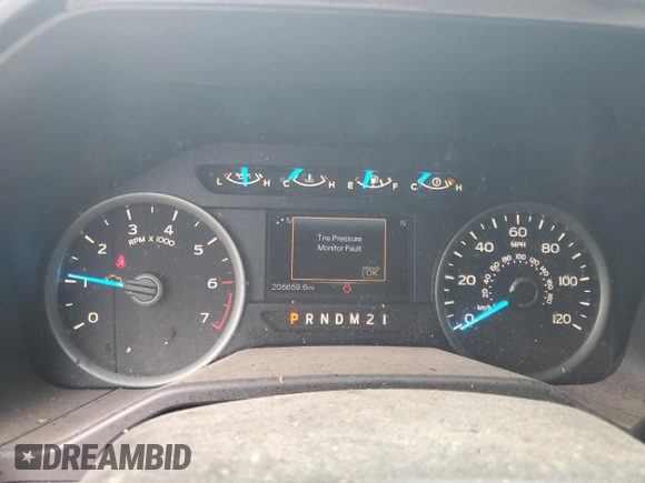 2015 Ford F-150 XL with VIN 1FTEW1CPXFKD77046, listed as a Copart auction lot 59692845 with 205,659 mi miles and Salvage title. Bid and sale history available at DreamBid. Image 9.