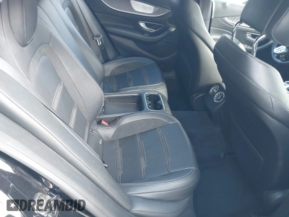 2021 Mercedes-Benz AMG GT 43 z VIN W1K7X5KB1MA037053, wystawiony jako IAAI lot #41730060 z przebiegiem 66 351 mil mil oraz . Historia ofert i sprzedaży dostępna na DreamBid. Obrazek 8.