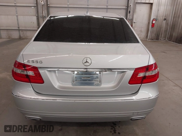 2011 Mercedes-Benz E 550 Luxury с VIN WDDHF7CBXBA346597, выставлен на аукционе IAAI как лот 42060007 с пробегом 120 123 миль миль и . История ставок и продаж доступна на DreamBid. Изображение 16.