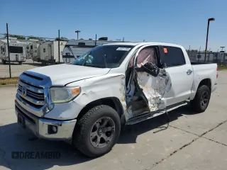 2016 Toyota Tundra Platinum z VIN 5TFAY5F11GX555583, wystawiony jako Copart lot #55445095 z przebiegiem 295 331 mil mil oraz Szkoda całkowita • Salvage title. Historia ofert i sprzedaży dostępna na DreamBid. Obrazek 1.