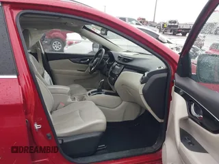 2017 Nissan Rogue SL z VIN JN1BJ1CR8HW104723, wystawiony jako IAAI lot #41535387 z przebiegiem 79 120 mil mil oraz . Historia ofert i sprzedaży dostępna na DreamBid. Obrazek 5.