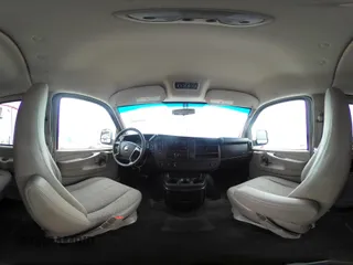 2010 Chevrolet Express Passenger LT z VIN 1GA2G1DG6A1110332, wystawiony jako IAAI lot #40909861 z przebiegiem 367 242 mil mil oraz . Historia ofert i sprzedaży dostępna na DreamBid. Obrazek 18.