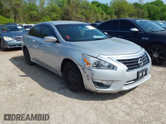 2014 Nissan Altima S with VIN 1N4AL3AP5EN255056, listed as a IAAI auction lot 41927452 with 161,229 mi miles and . Bid and sale history available at DreamBid. Image 1.